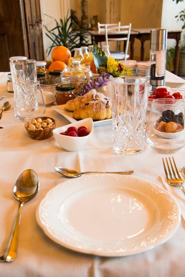 ネイヴェ ラロマタリーオ Bed & Breakfast エクステリア 写真